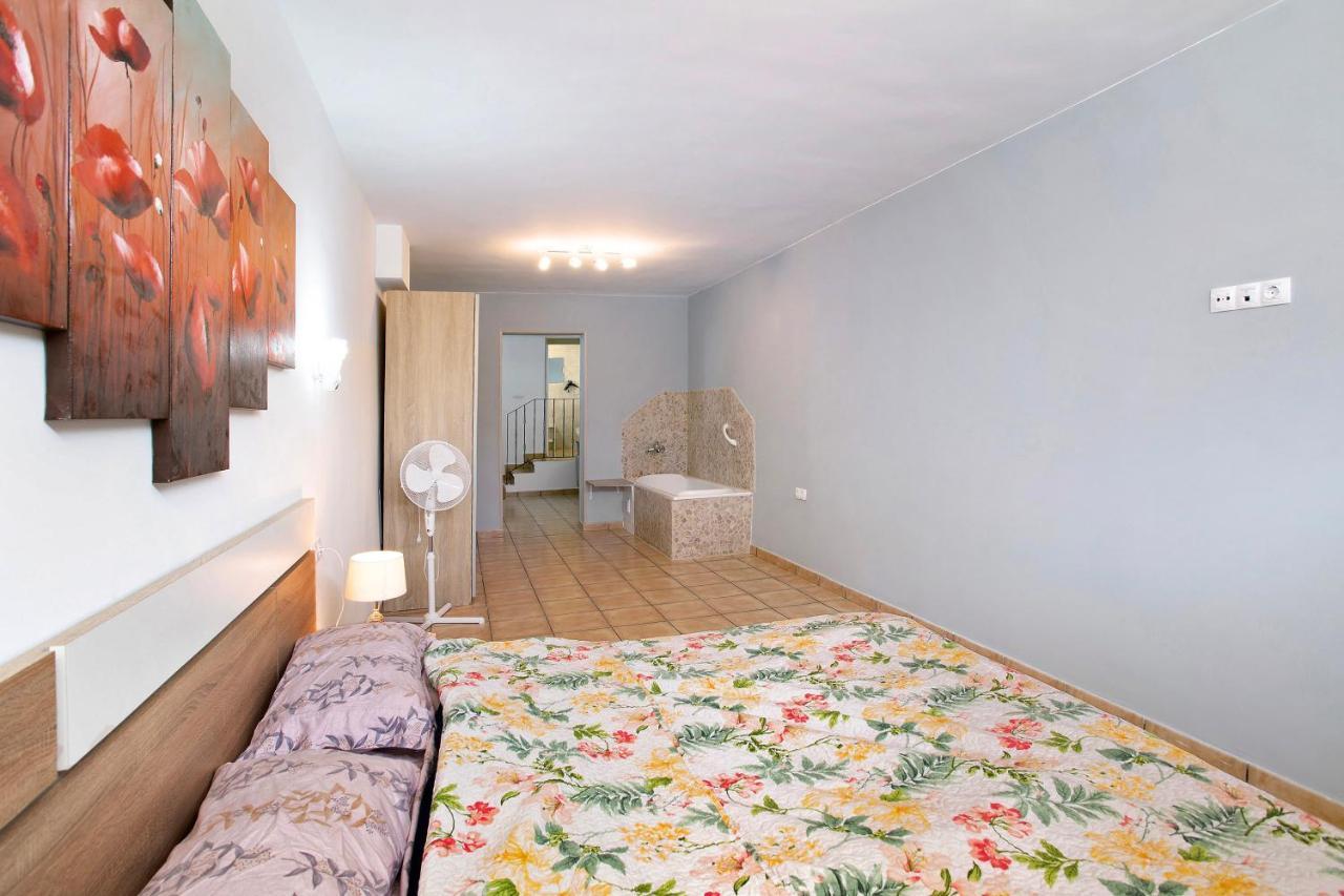 Apartment Montemar 2 *